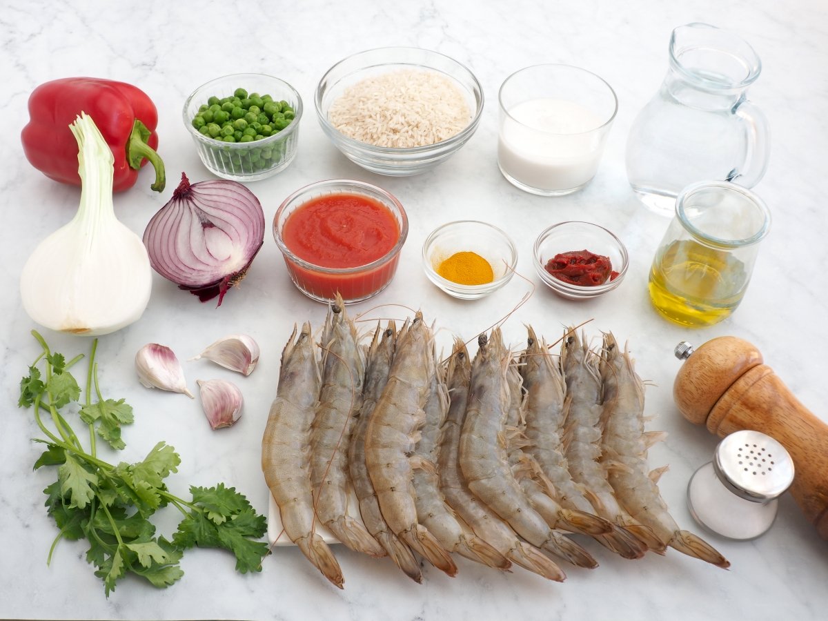 Ingredientes del arroz con camarones colombiano