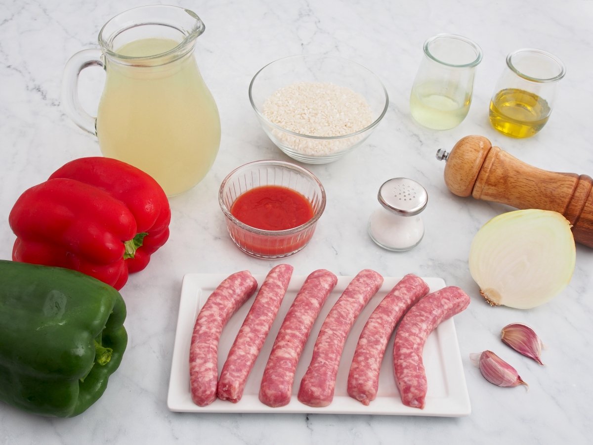 Ingredientes del arroz con salchichas