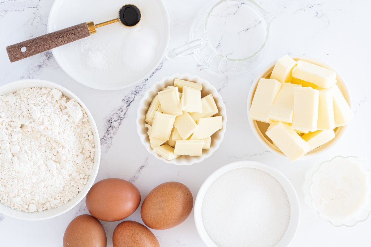 Ingredientes del bizcocho de chocolate blanco