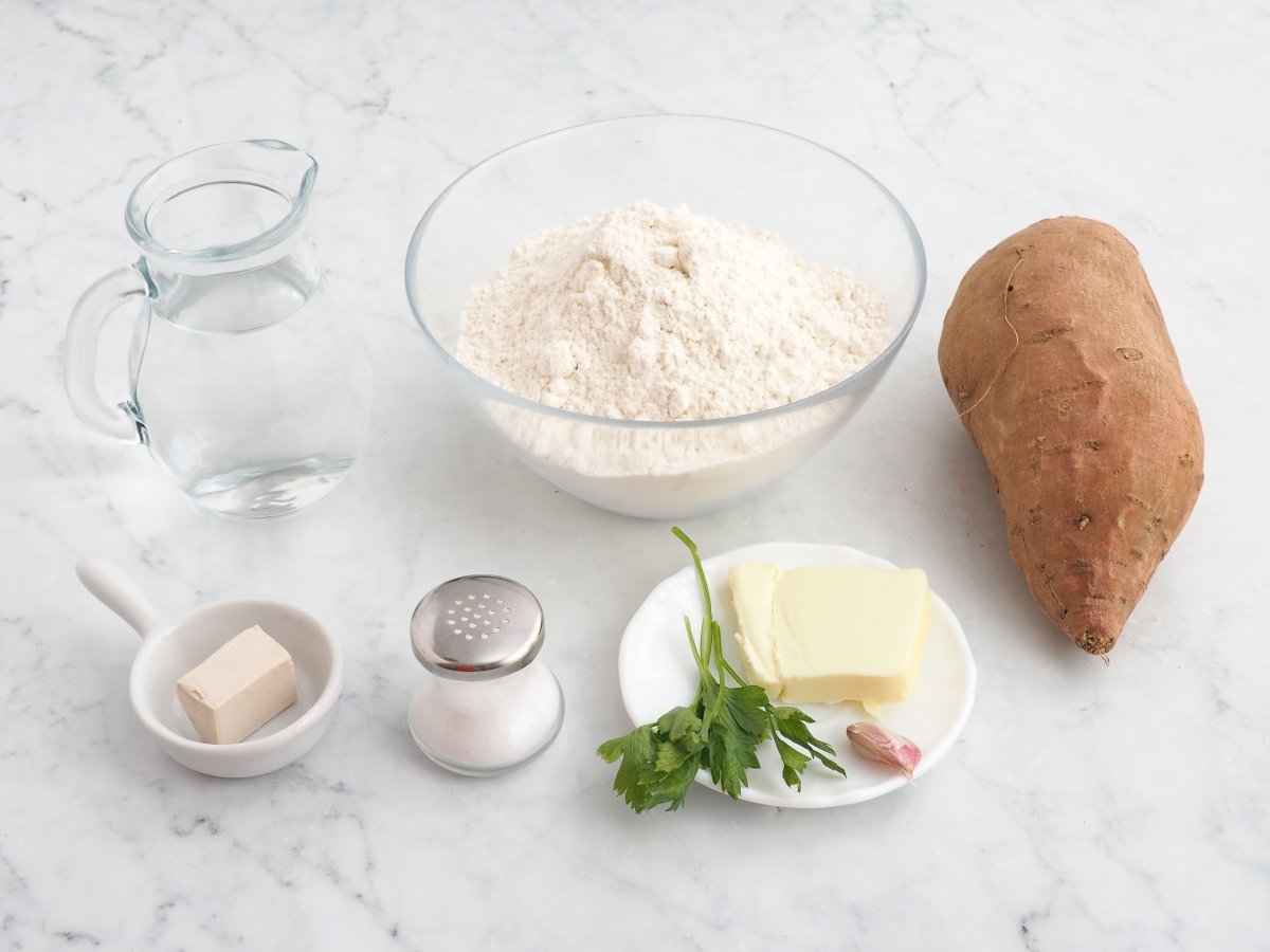 Ingredientes del bolo do caco