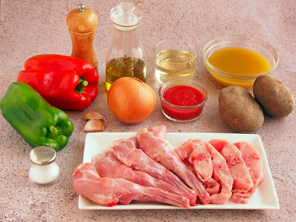 Ingredientes del conejo guisado con patatas