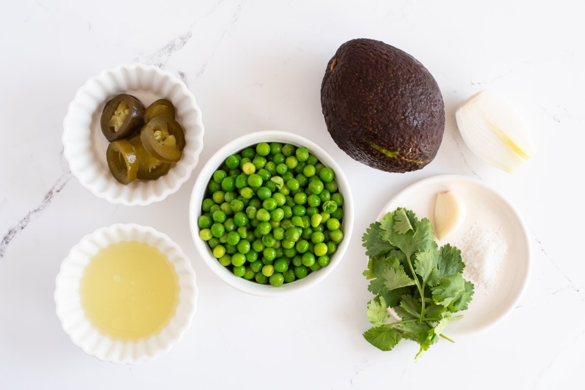 Ingredientes del guacamole de guisantes
