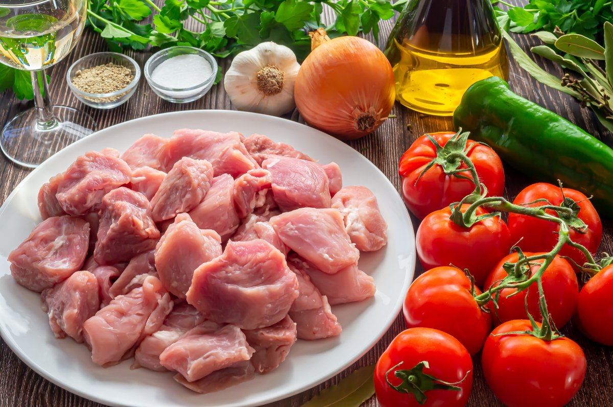 Ingredientes del magro de cerdo con tomate