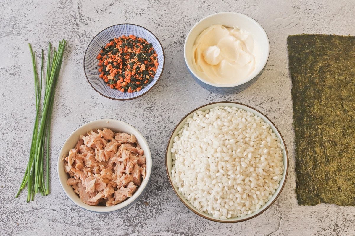 Ingredientes del onigiri