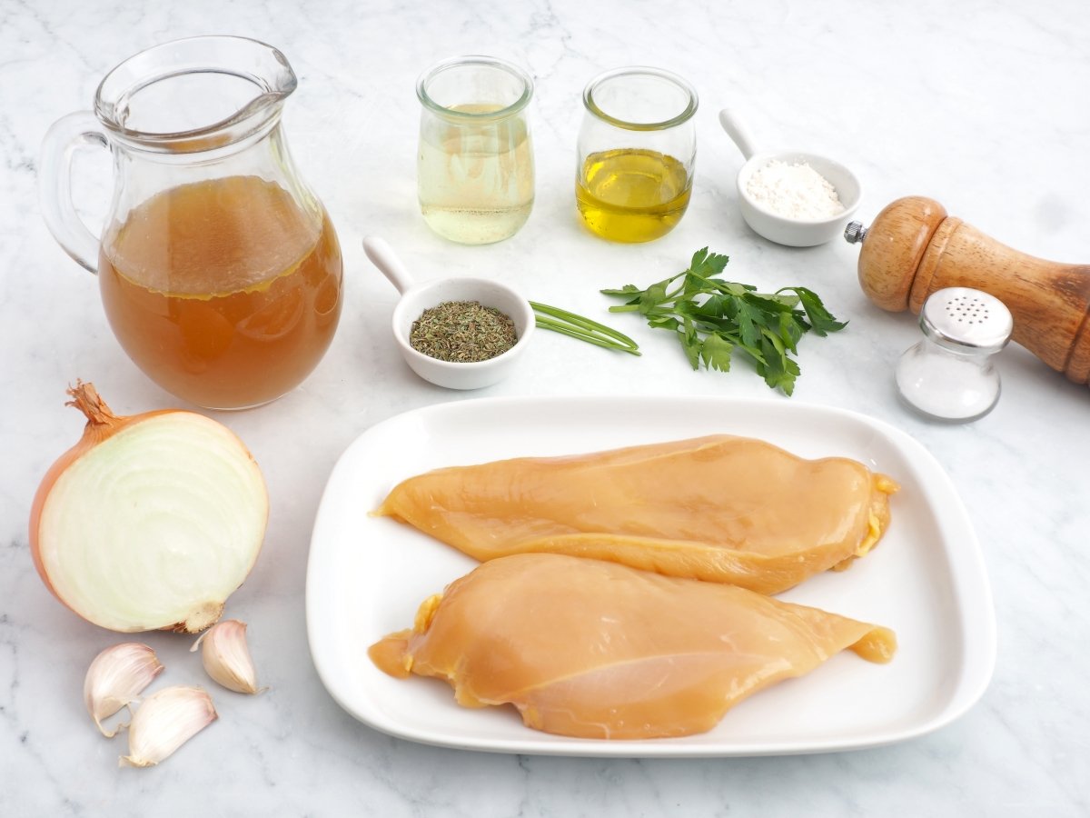 Ingredientes del pollo a las finas hierbas