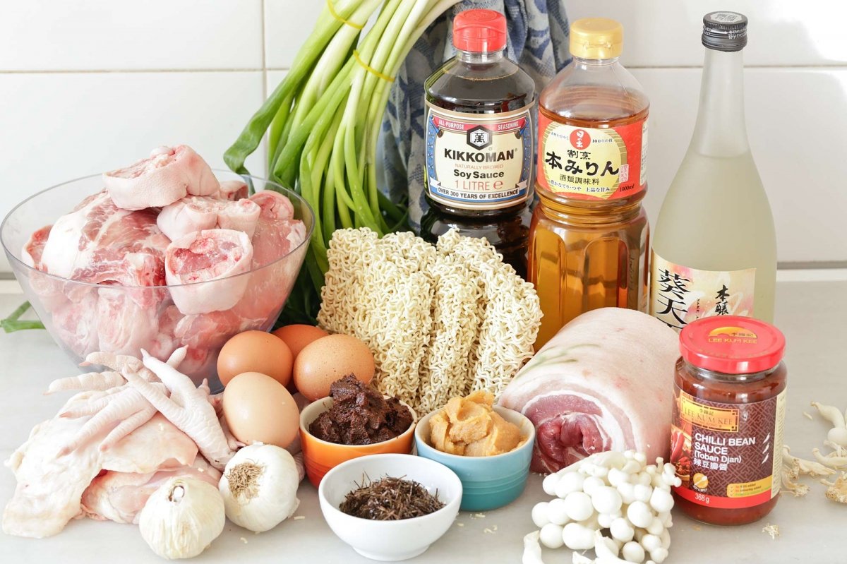 Ingredientes del ramen de cerdo