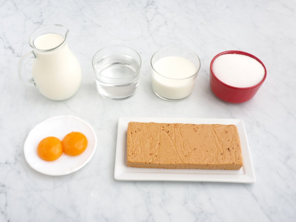 Ingredientes del semifrío de turrón