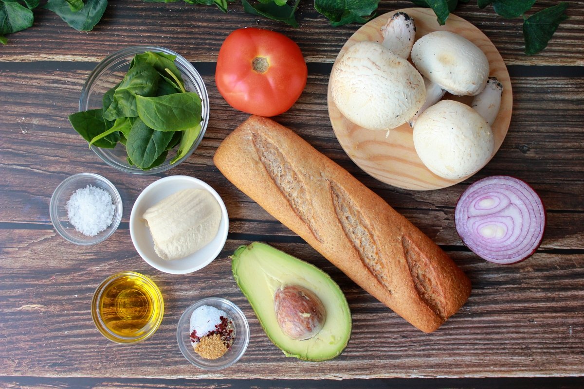 Ingredientes necesarios para hacer un bocadillo vegetal