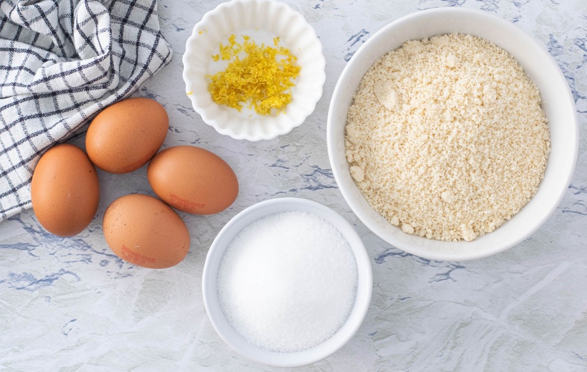 Ingredientes para elaborar bizcocho de almendras
