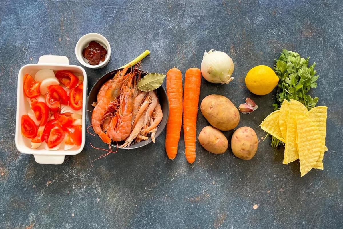 Ingredientes para elaborar caldo de camarón