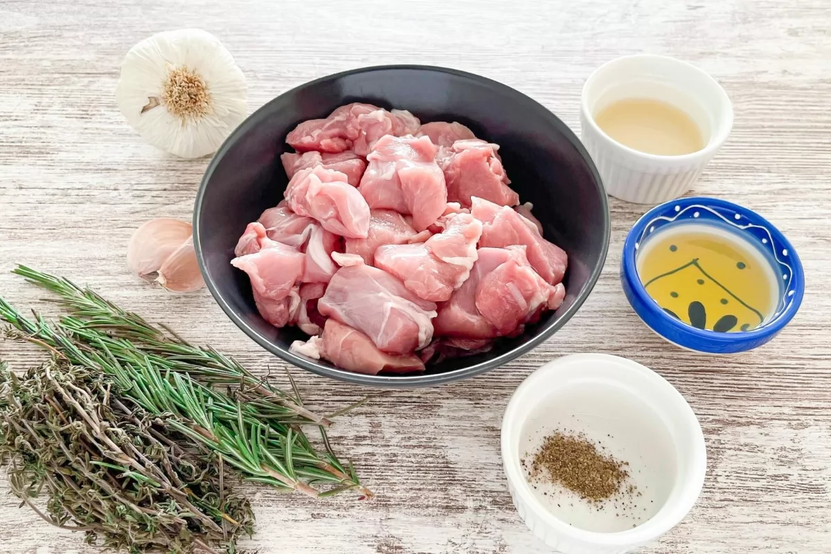 Cordero al ajillo 1 Ingredientes para elaborar cordero al ajillo