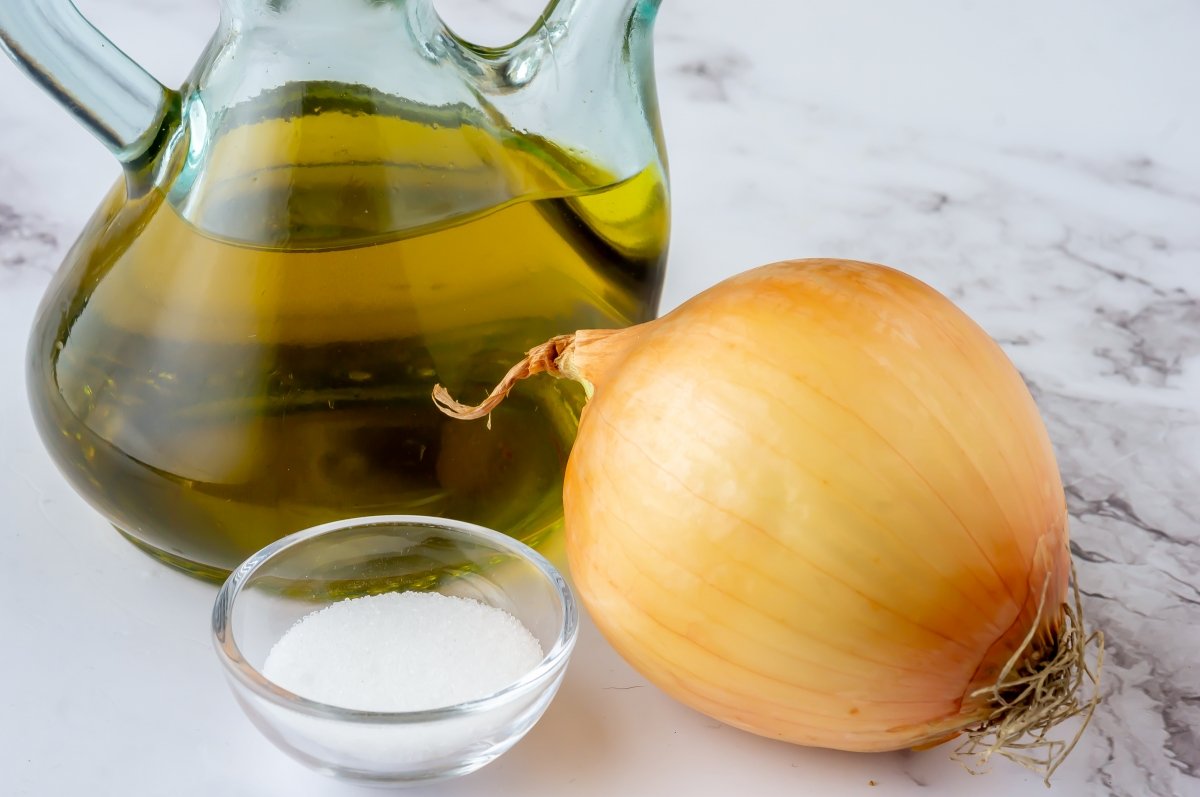 Ingredientes para hacer cebolla pochada