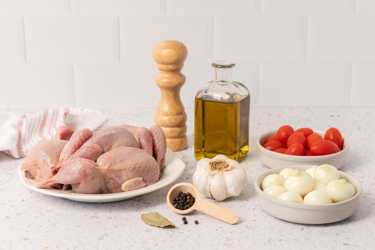 Ingredientes para hacer codorniz confitada