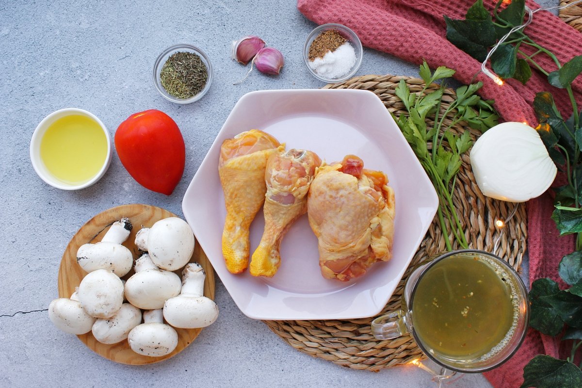 Ingredientes para hacer el pollo con champiñones