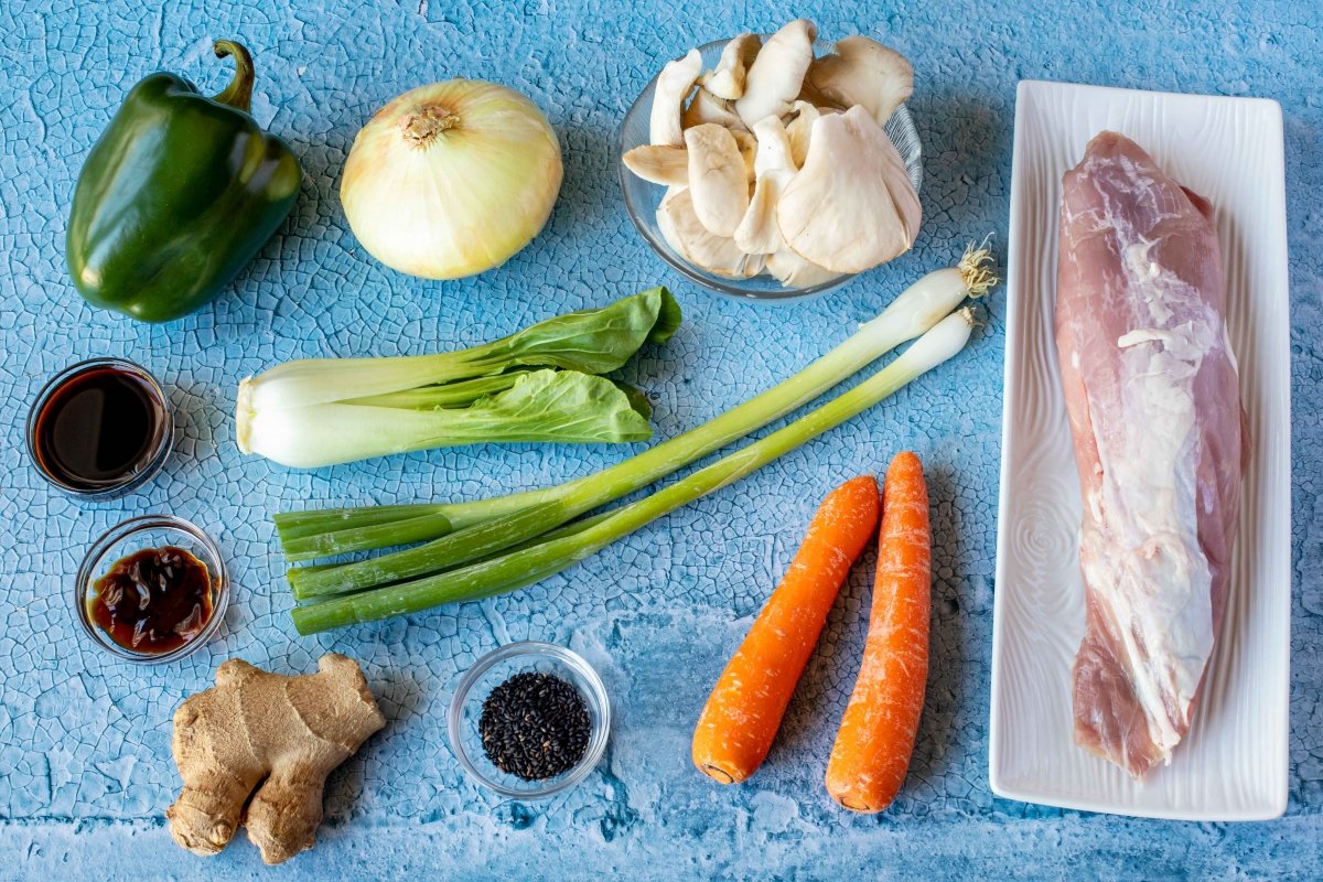 Ingredientes para hacer el salteado de cerdo con verduras