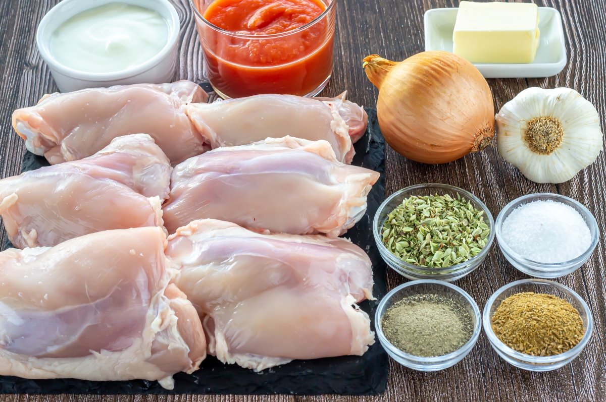 Ingredients for making a chicken kebab