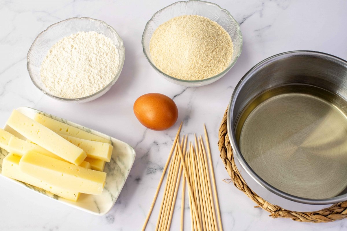 Ingredientes para hacer kushiage de queso