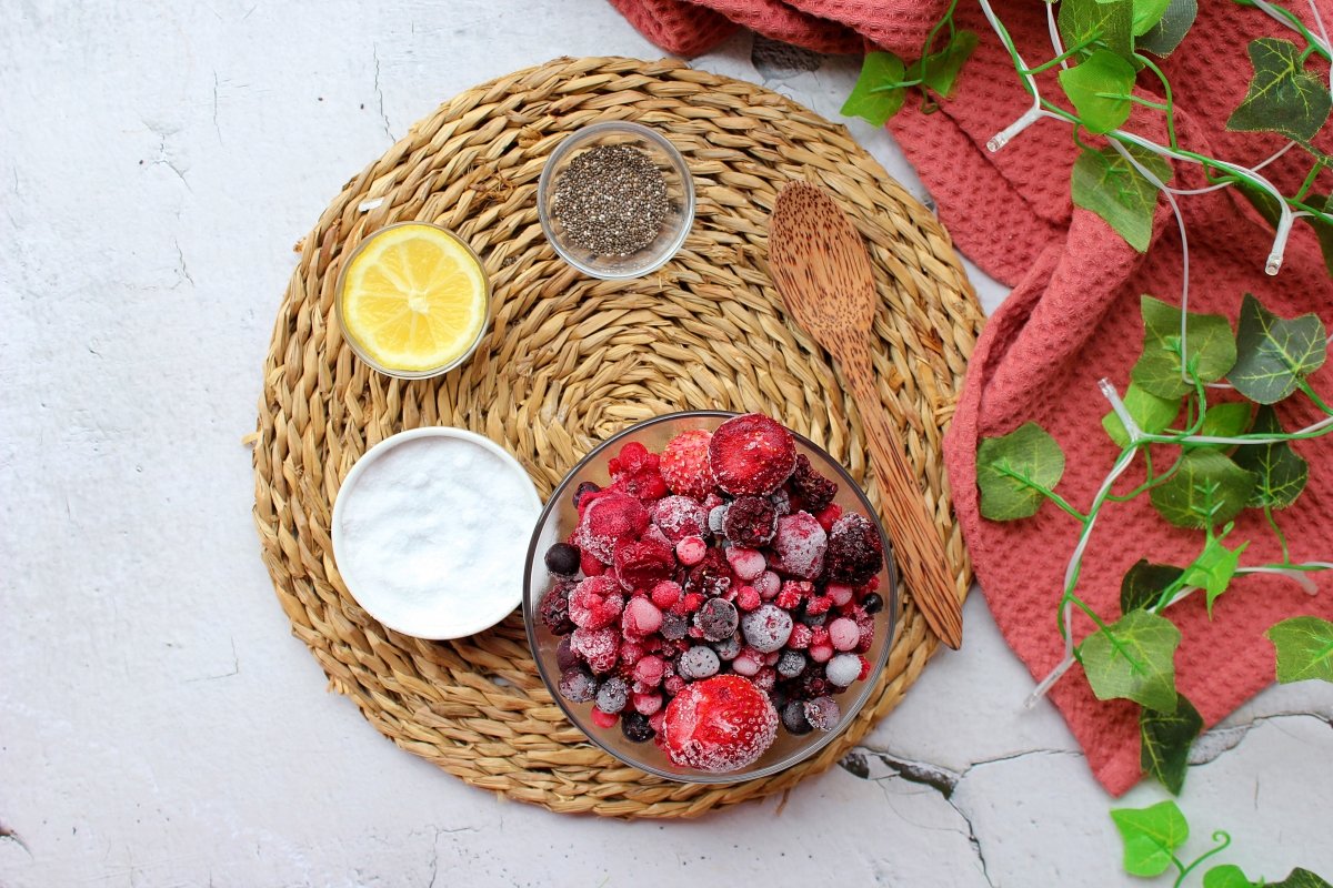 MERMELADA DE FRUTOS ROJOS SIN AZUCAR MCCORMICK FRASCO 235 GR.