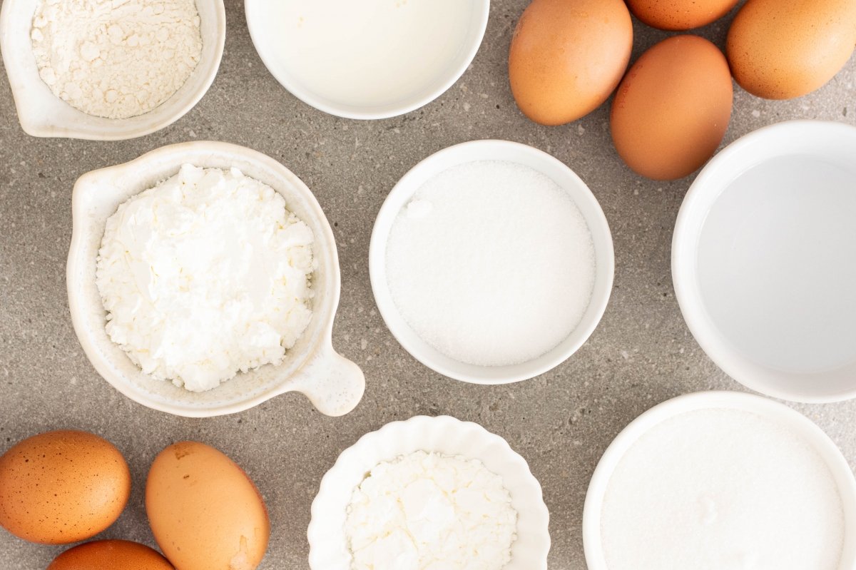Ingredientes para hacer los piononos de Santa Fé