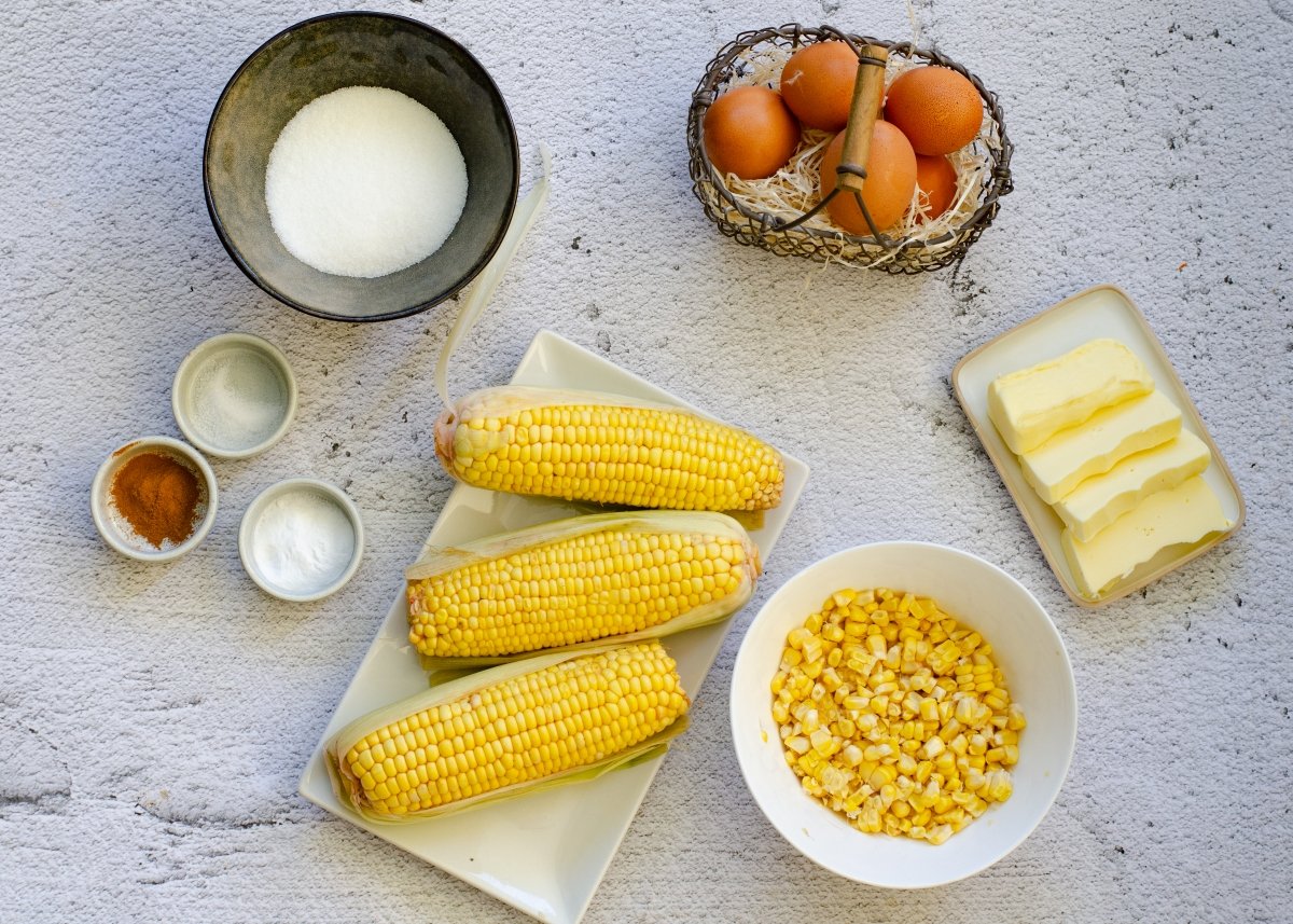 Ingredients to make cornbread