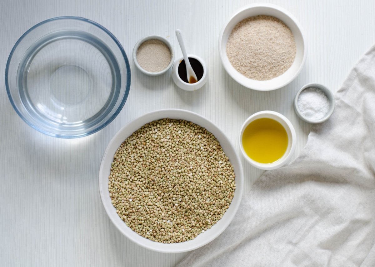 ingredients for making buckwheat bread