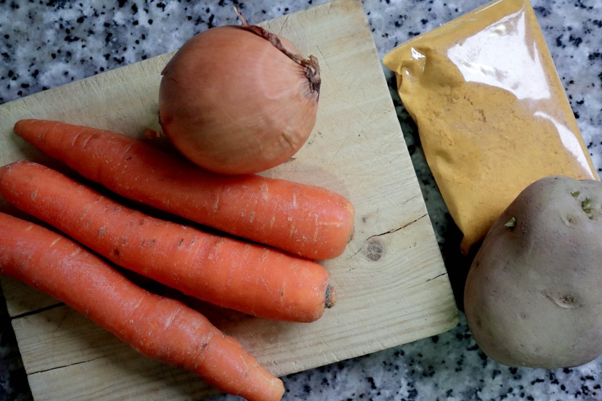 Ingredientes para la crema de zanahoria