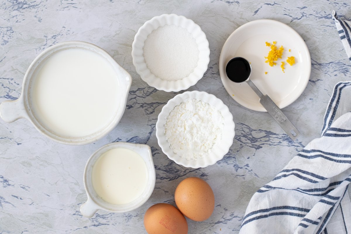 Ingredientes para la crema del pastel vasco
