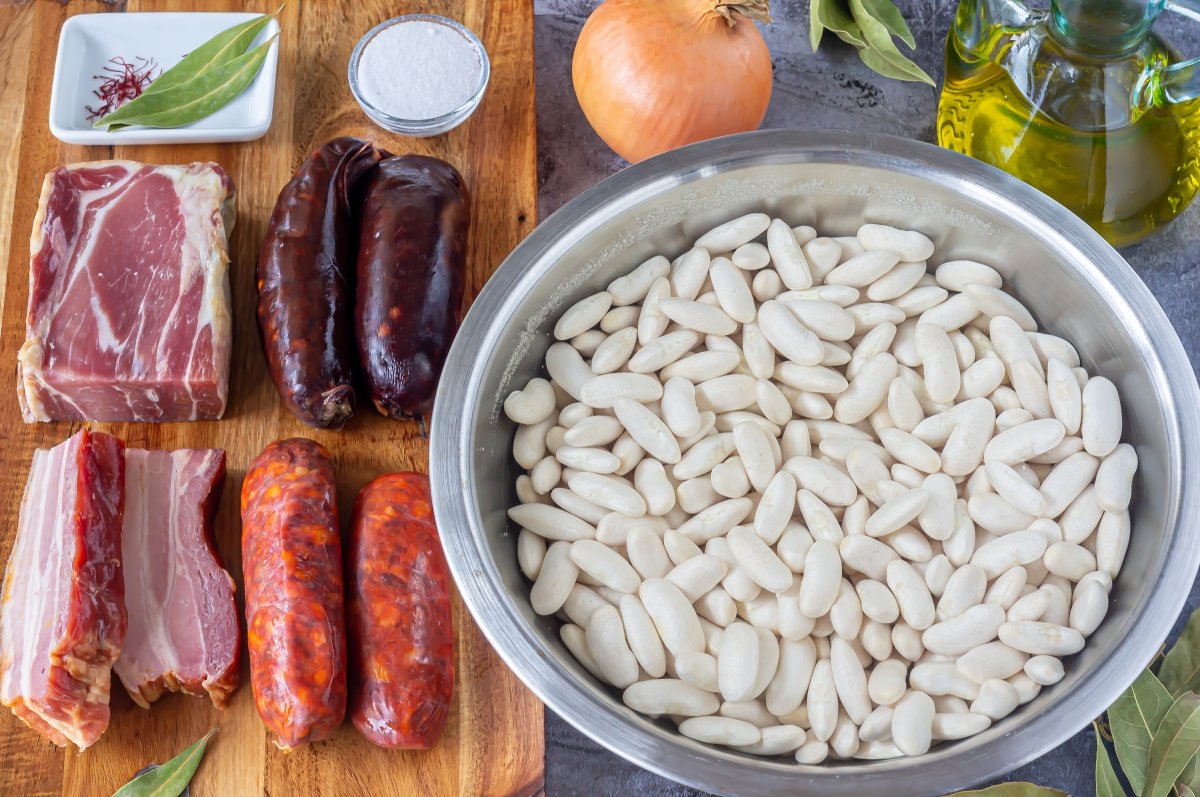 Ingredientes para la fabada asturiana