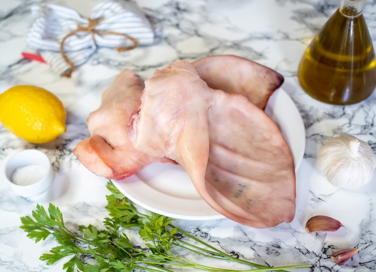 Ingredientes para la oreja de cerdo a la plancha