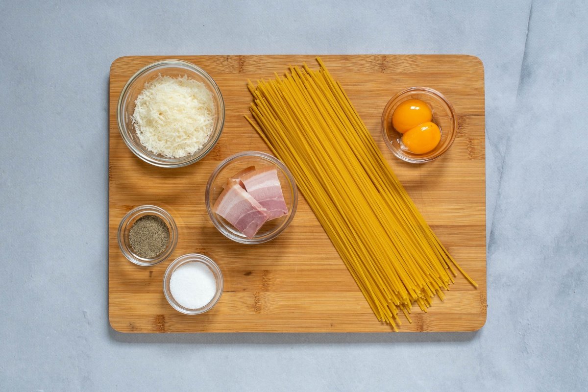 Ingredientes para los spaghetti alla carbonara