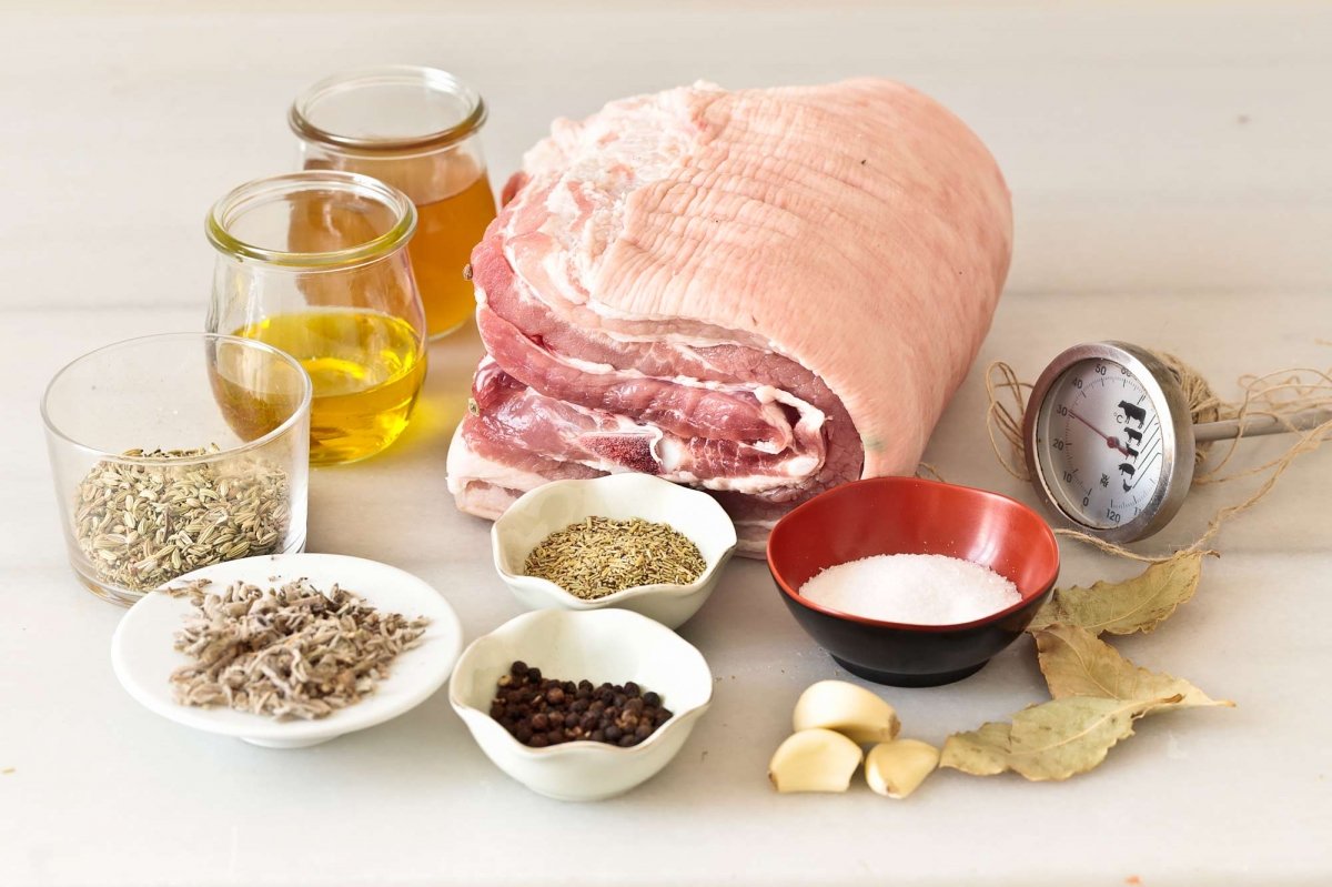 Ingredientes para porchetta casera