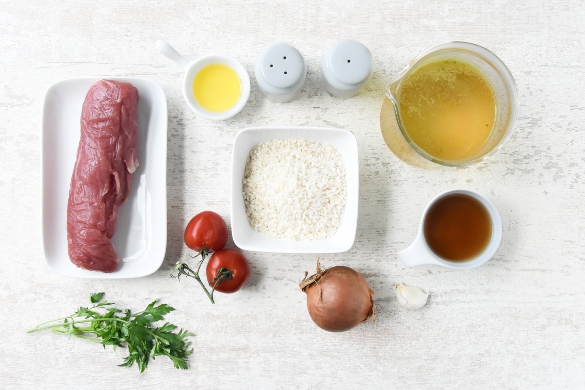 Ingredientes para preparar arroz con solomillo