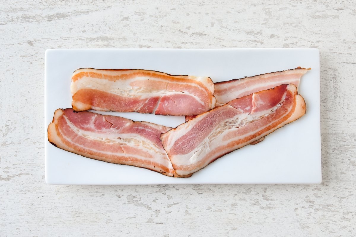 Ingredientes para preparar bacon en freidora de aire