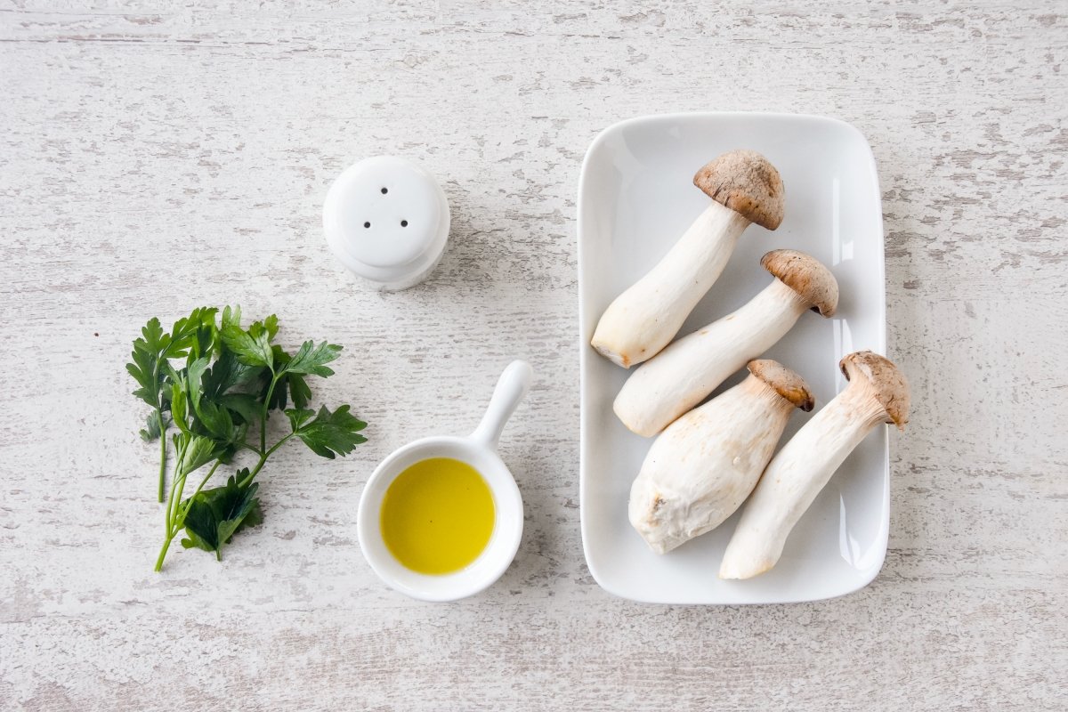 Ingredientes para preparar boletus a la plancha