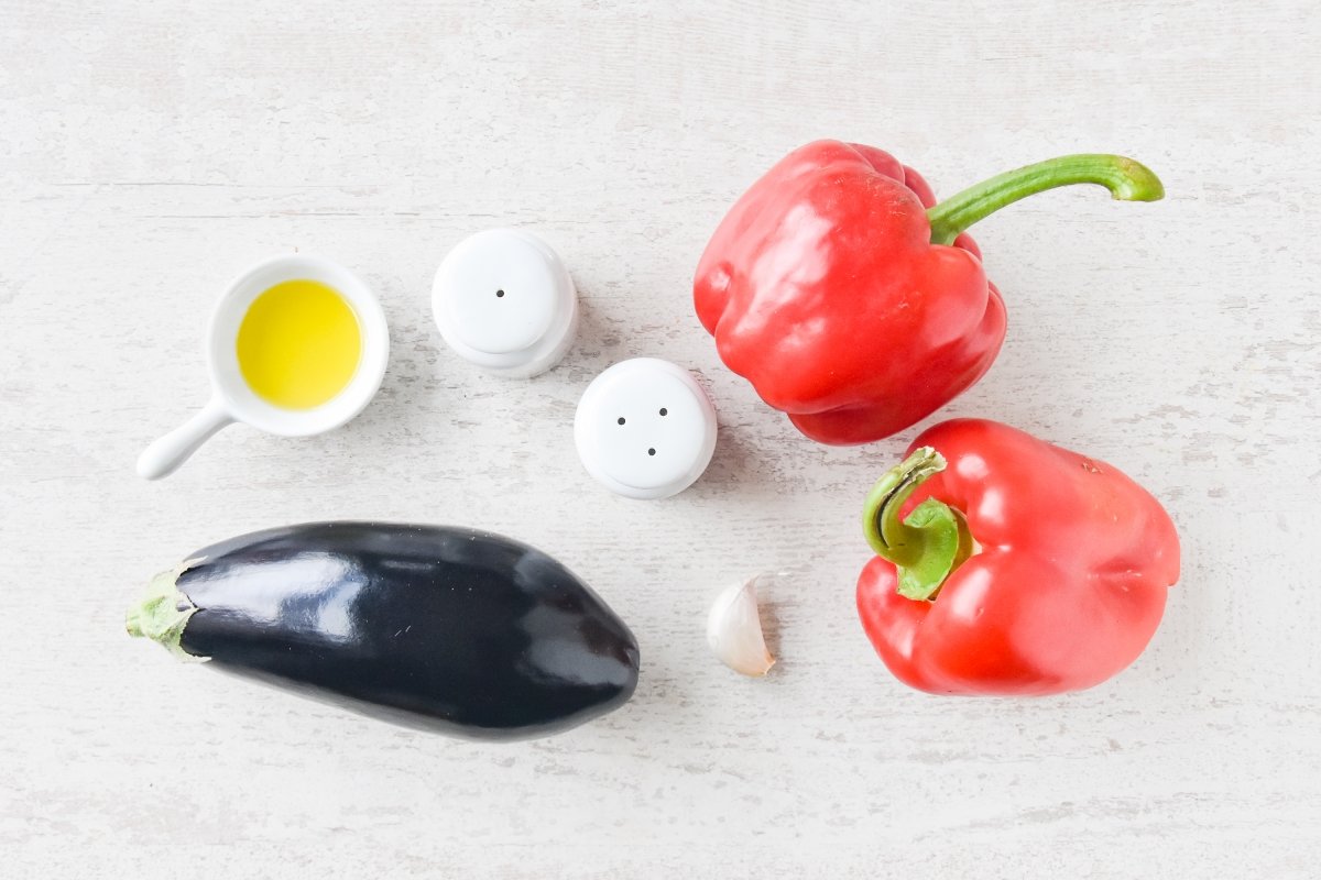 Ingredientes para preparar el ajvar casero