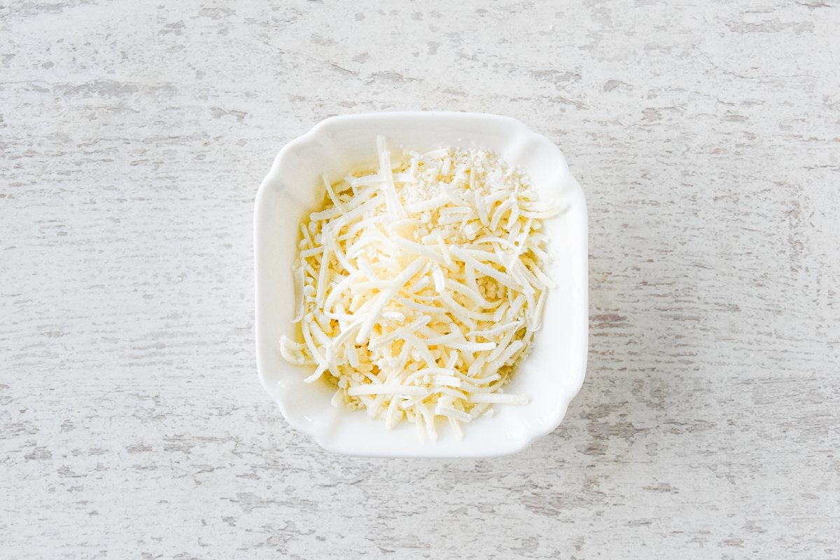 Ingredientes para preparar el crujiente de queso