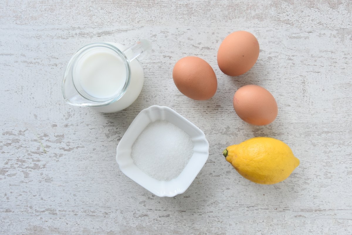Ingredientes para preparar el flan de limón