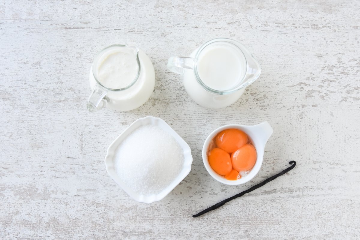 Ingredientes para preparar el helado de vainilla