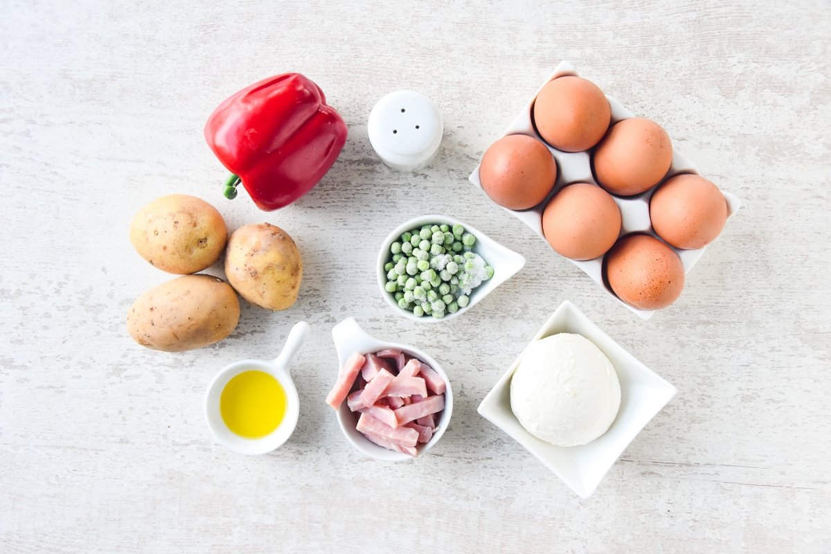 Ingredientes para preparar el pastel de tortillas
