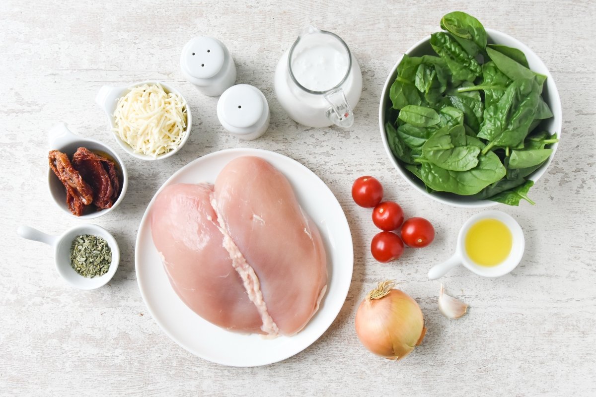 Ingredientes para preparar el pollo a la toscana