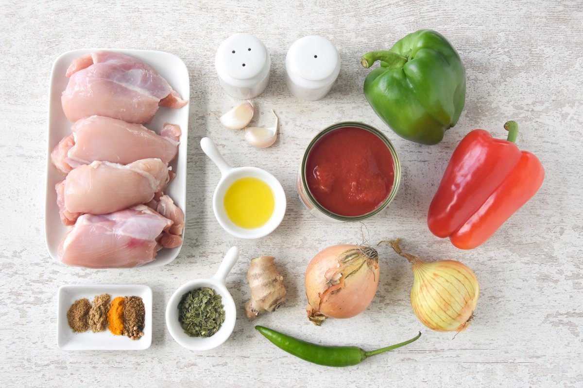 Ingredientes para preparar el pollo Jalfrezi