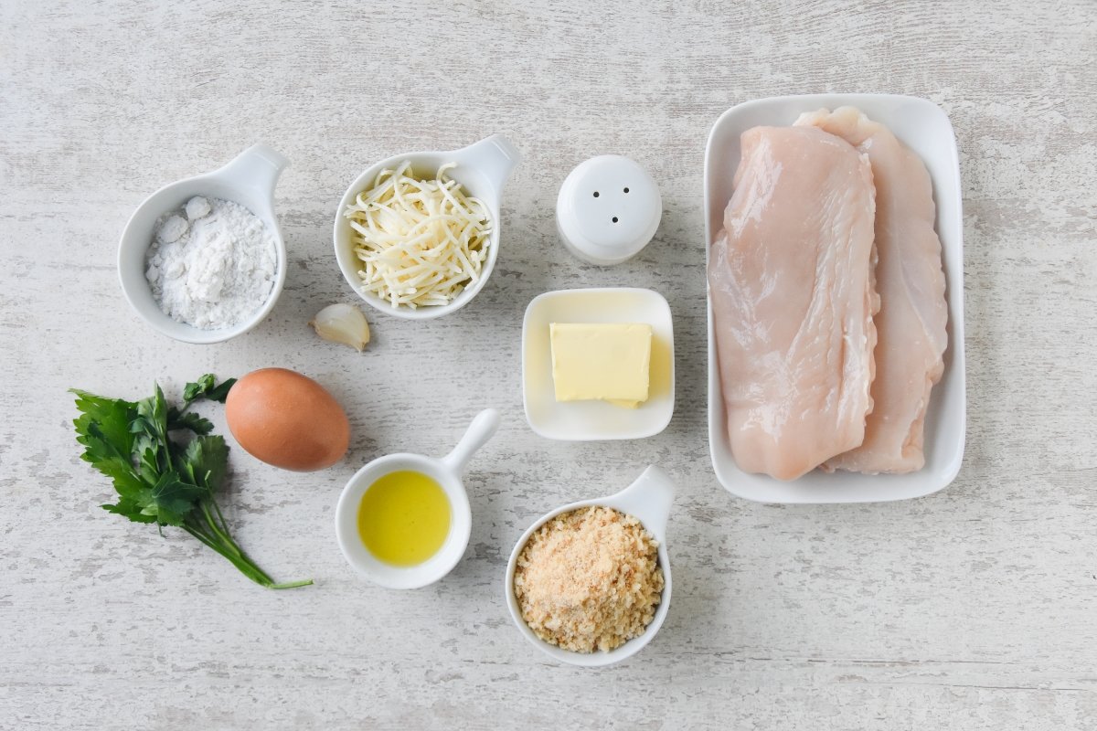 Ingredientes para preparar el pollo Kiev