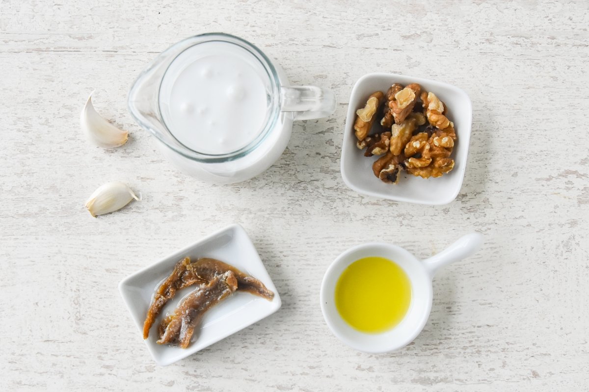 Ingredientes para preparar la bagna cauda