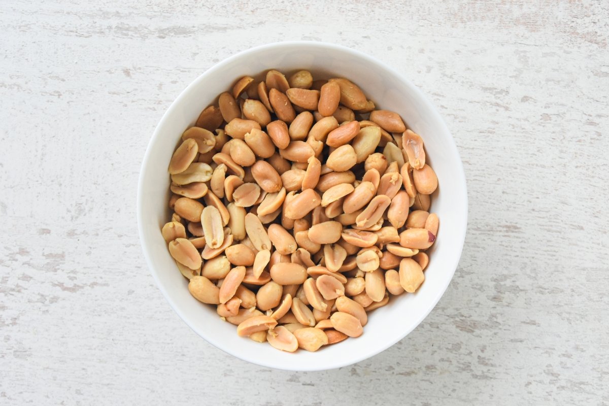 Ingredientes para preparar la crema de cacahuete