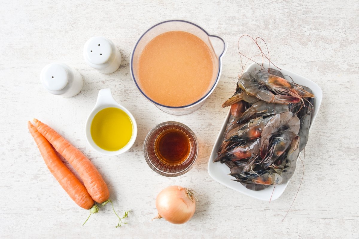 Ingredientes para preparar la crema de langostinos