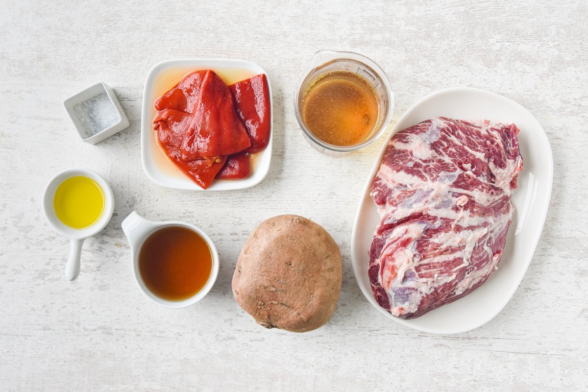 Ingredientes para preparar la presa de cerdo ibérico al Pedro Ximénez