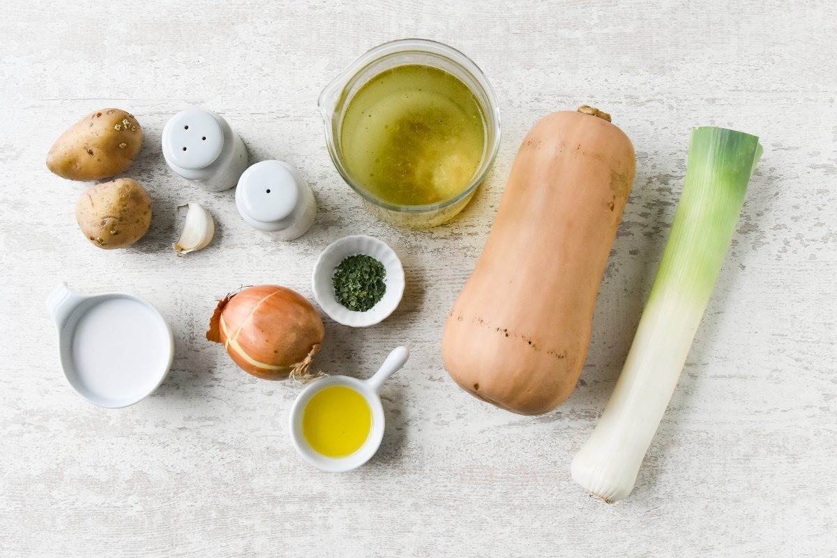 Ingredientes para preparar la sopa de calabaza