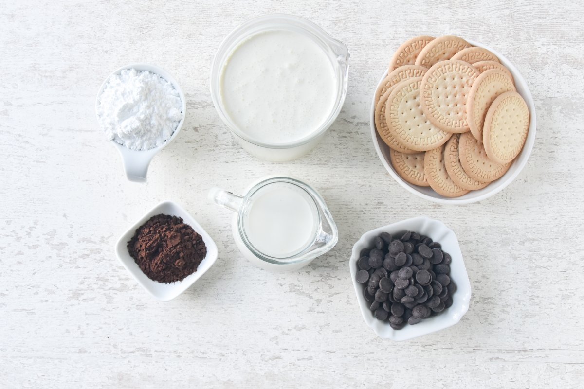 Ingredientes para preparar la tarta de galletas María