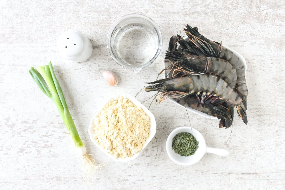 Ingredientes para preparar las tortillitas de gambas
