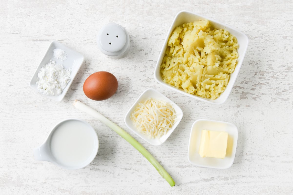 Ingredientes para preparar los gofres de patata
